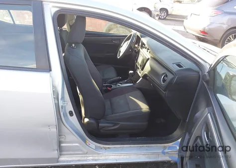 2019 Toyota Corolla Le z USA, uszkodzony, nr VIN 2T1BURHE0KC147123